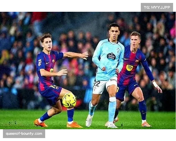 巴萨第三人无球移动战术 奥尔莫佩德里撞墙配合奏效